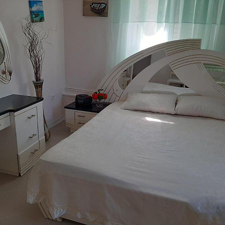 Cozy Flat In Nea Makri公寓 外观 照片