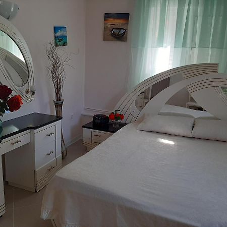 Cozy Flat In Nea Makri公寓 外观 照片