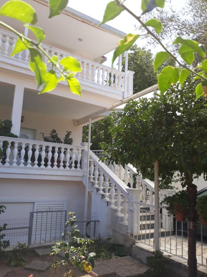 Cozy Flat In Nea Makri公寓 外观 照片