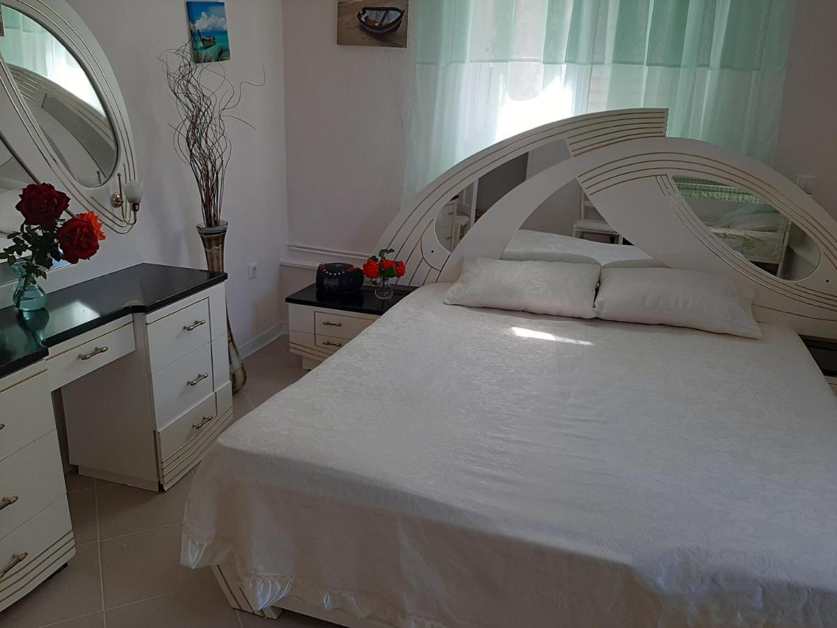 Cozy Flat In Nea Makri公寓 外观 照片