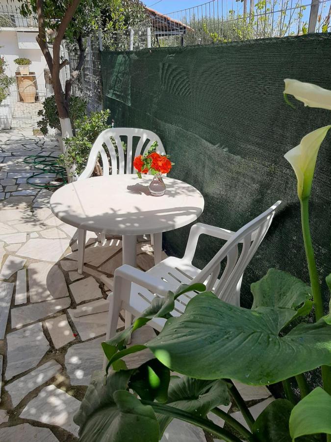 Cozy Flat In Nea Makri公寓 外观 照片