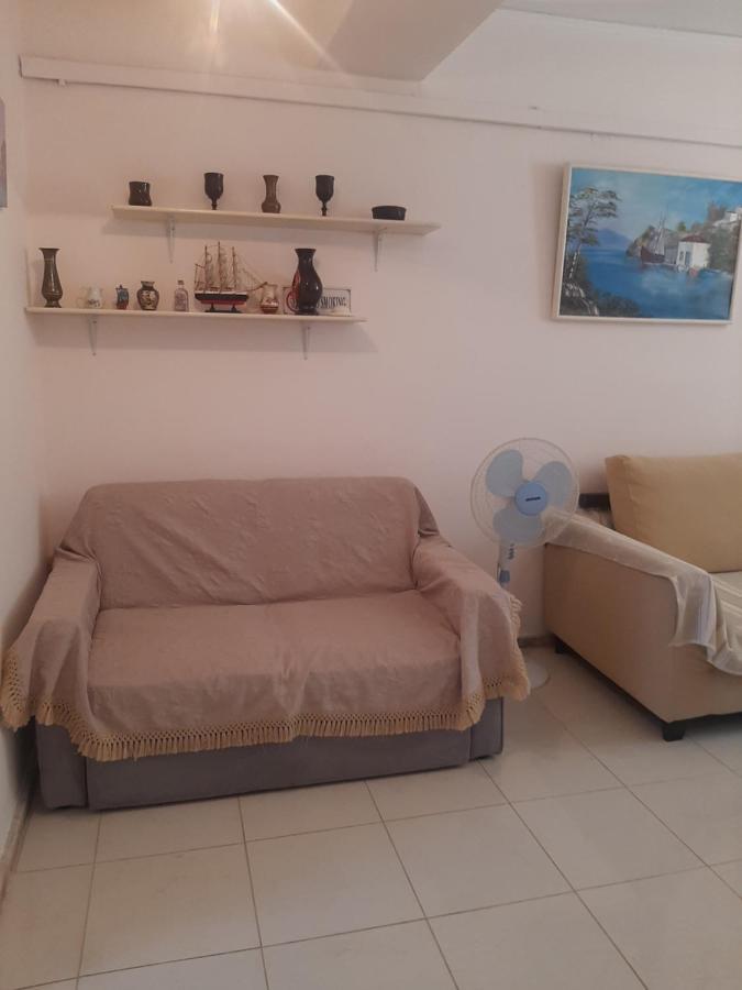 Cozy Flat In Nea Makri公寓 外观 照片